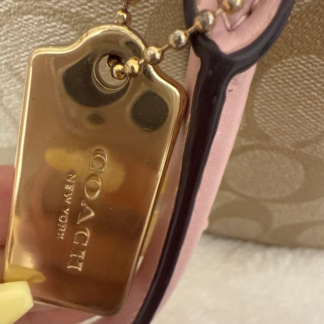 【美品】COACH シグネーチャーピンクショルダーバッグ