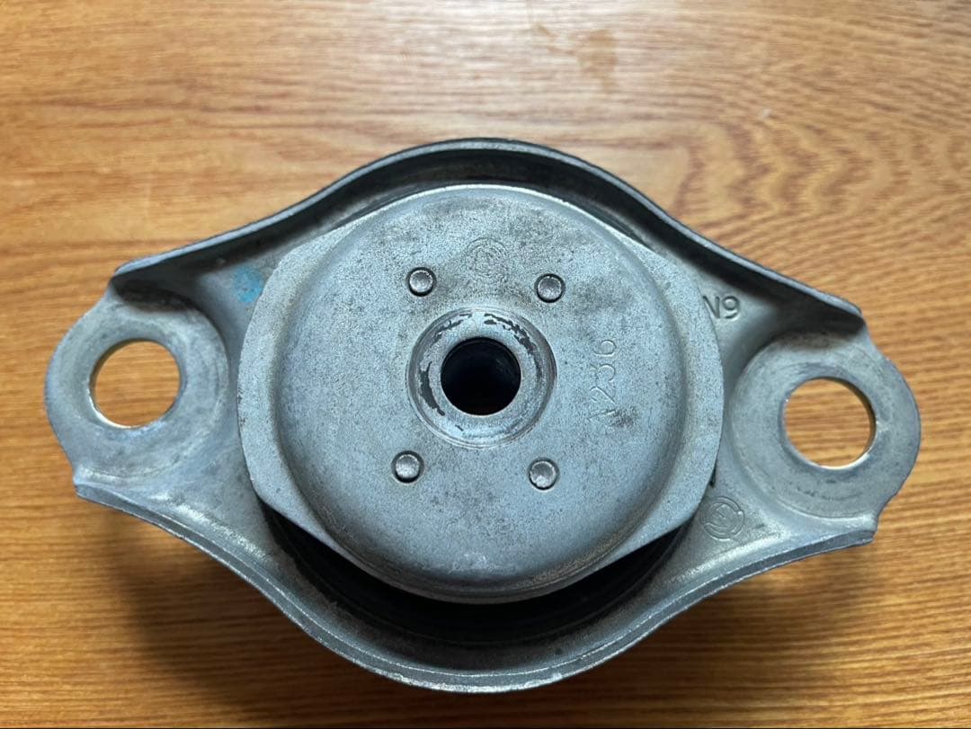 アバルト595エンジンマウント アバルト595ミッションマウント