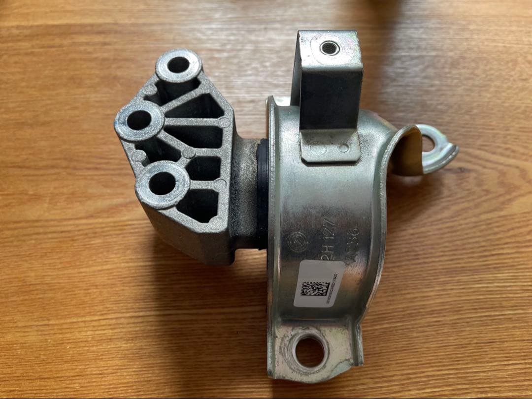 アバルト595エンジンマウント アバルト595ミッションマウント