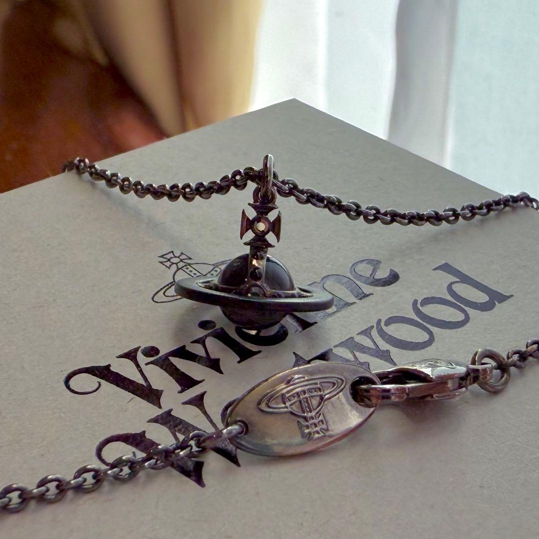 公式完売/未使用正規品 VivienneWestwoodプチ/黒サテライトオーブ