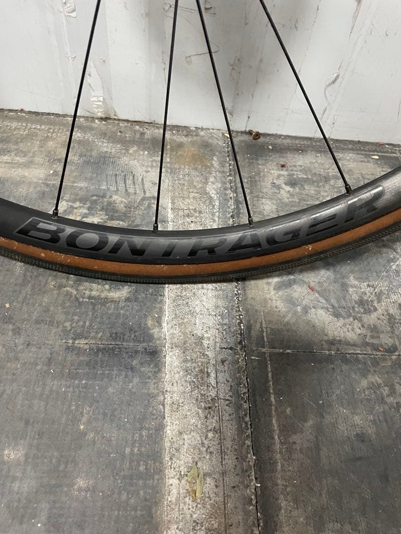 Bontrager Paradigm Comp 25 完組ホイール