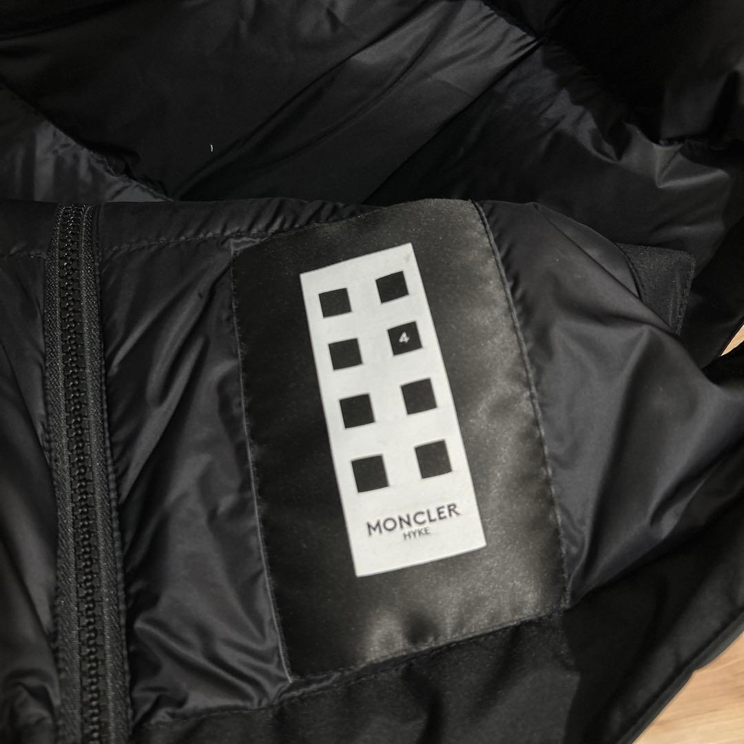 MONCLER x HYKE　ダウンベスト VANILIS ハイク