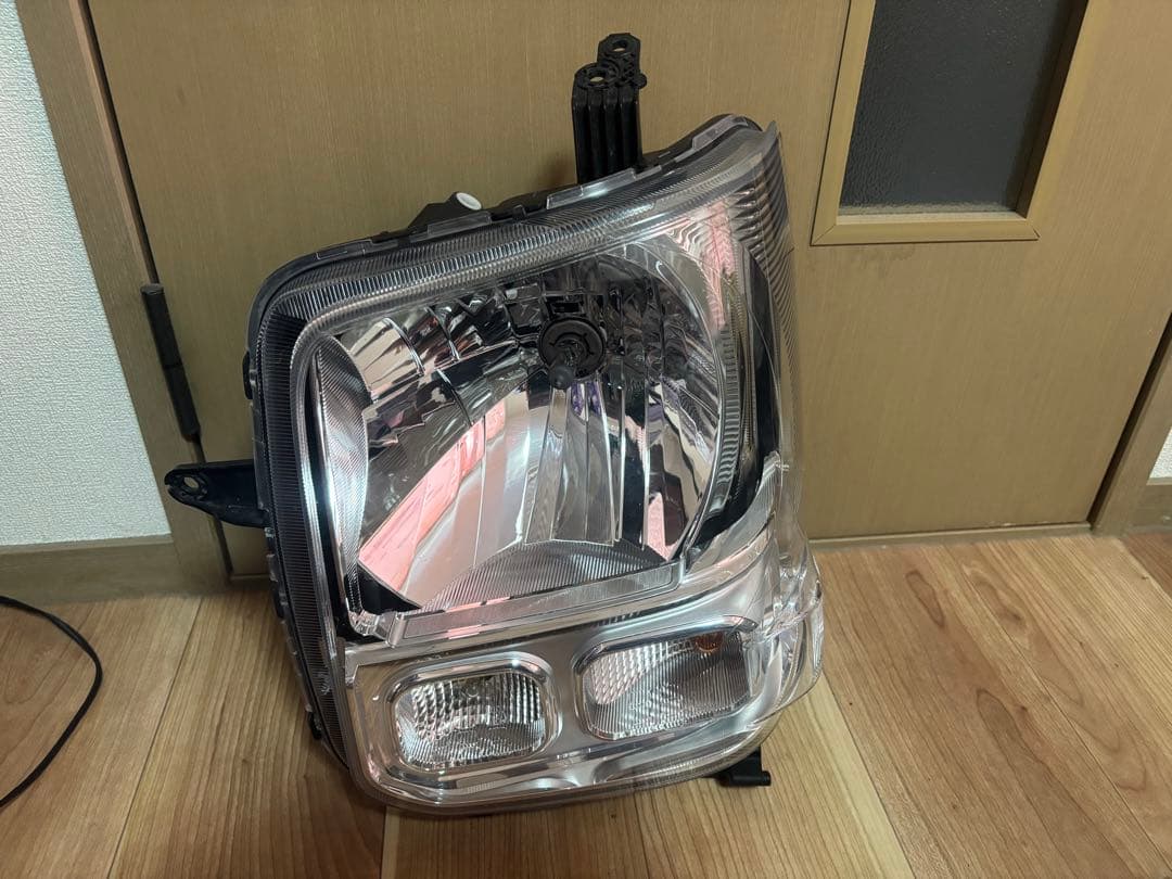 スズキ　DA17V エヴリィ　左ヘッドライト
