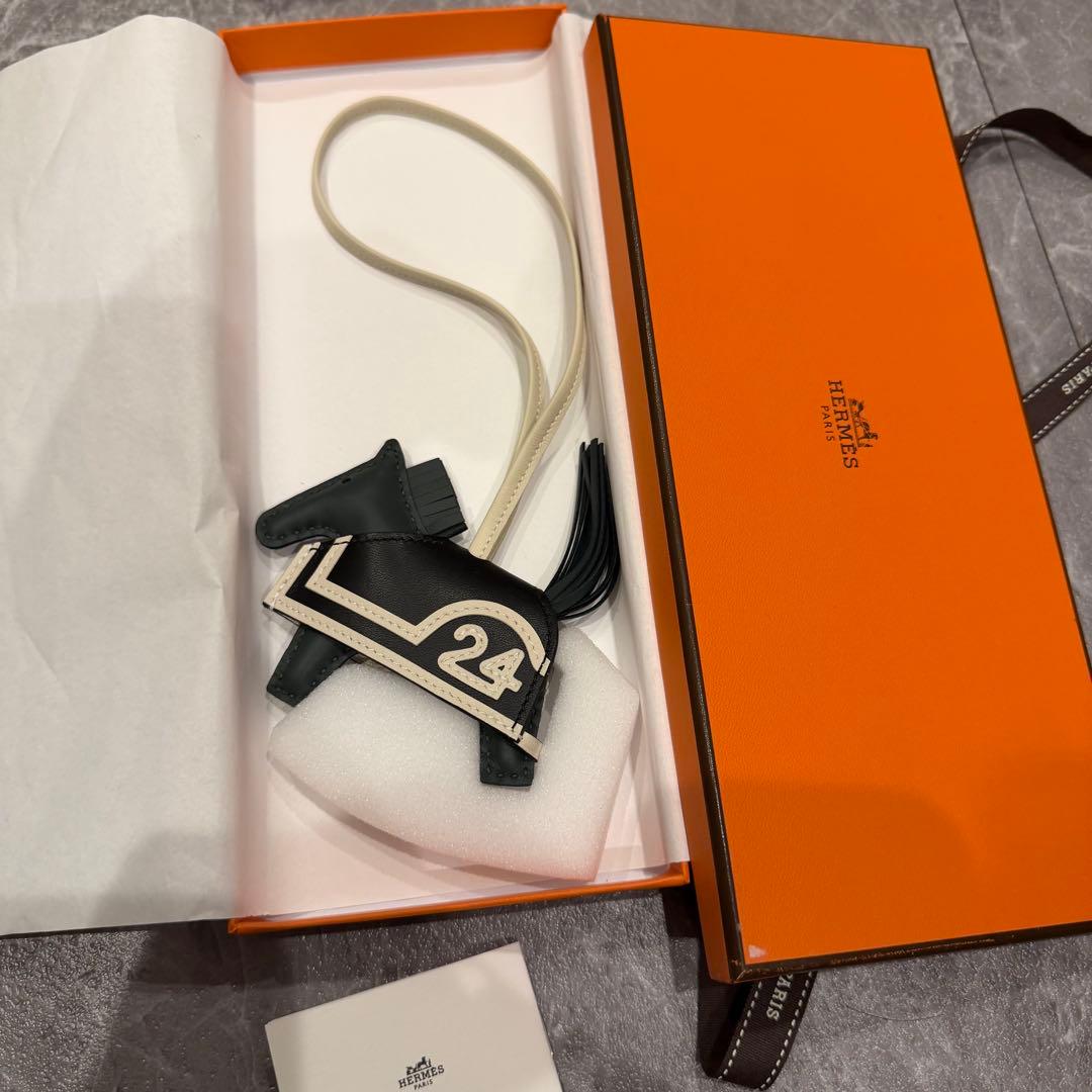 【新品】エルメス　ロデオチャーム　ロベオ24