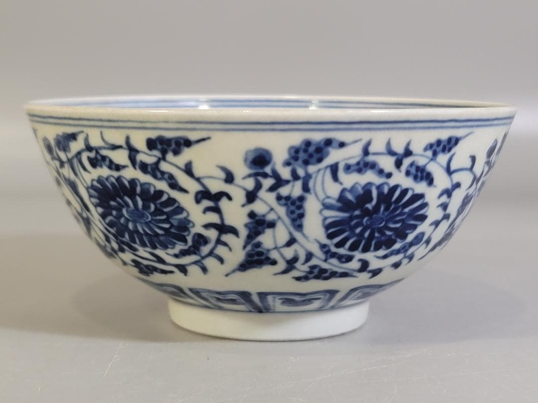 中国 染付 唐草模様 碗 DT253