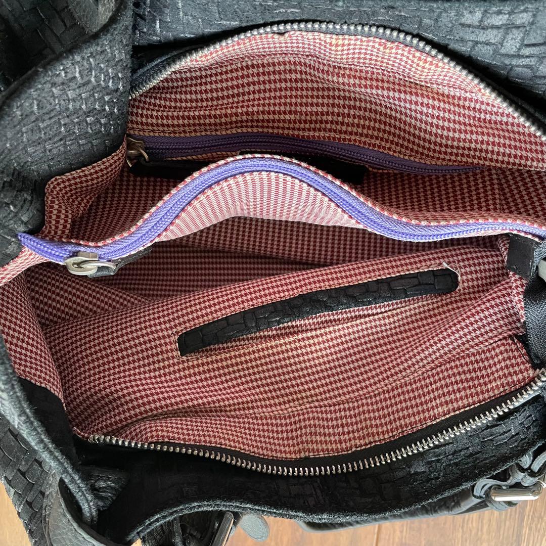 黒 編み込みレザー ボストンバッグ