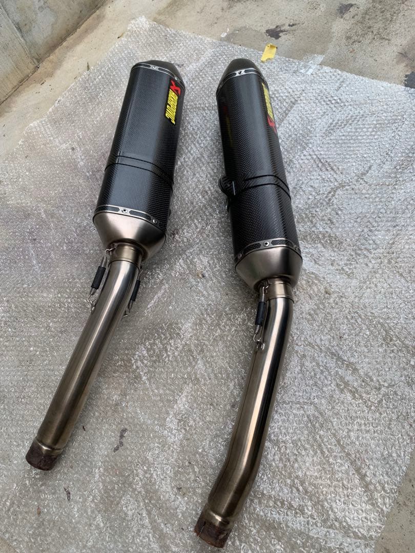 gsx1300r AKRAPOVIC カーボンファイバー マフラーセット