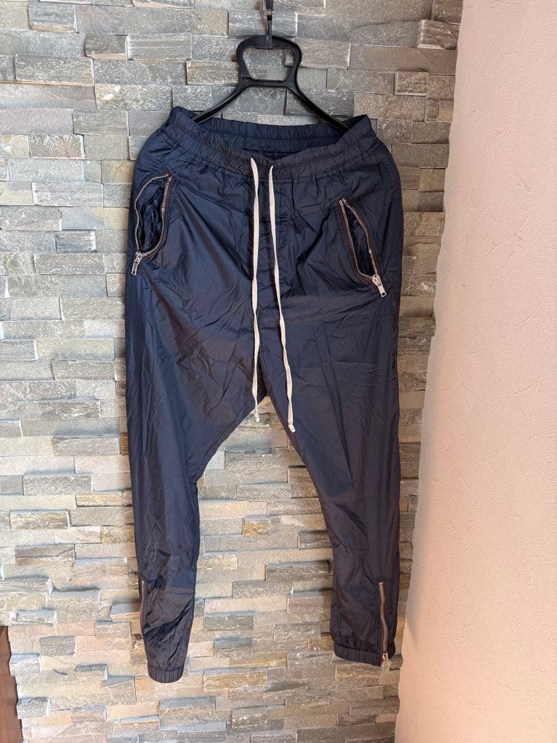 リックオウエンス　ナイロンジョガーパンツ