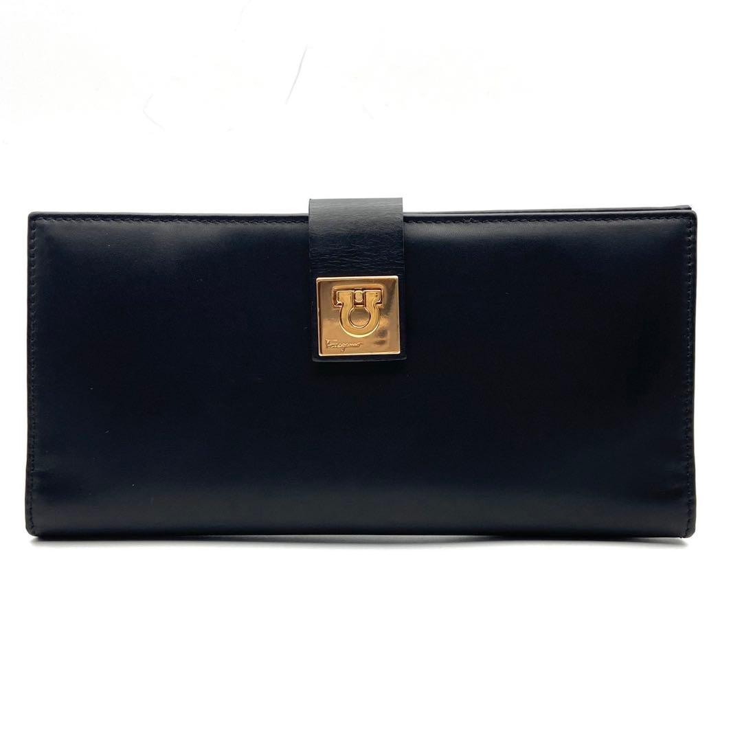 未使用級● フェラガモ 長財布 二つ折り ガンチーニ 金具 ブラック レザー