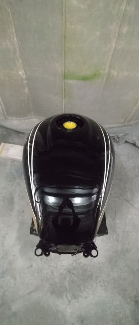 カワサキ　z900rs タンク　タイガーカラー　kawasaki