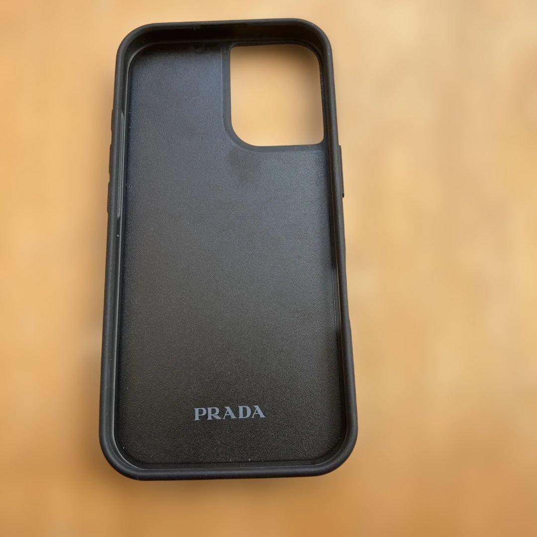 kikiさん専用　PRADA iPhone16ケース　グリーン　iPhone16