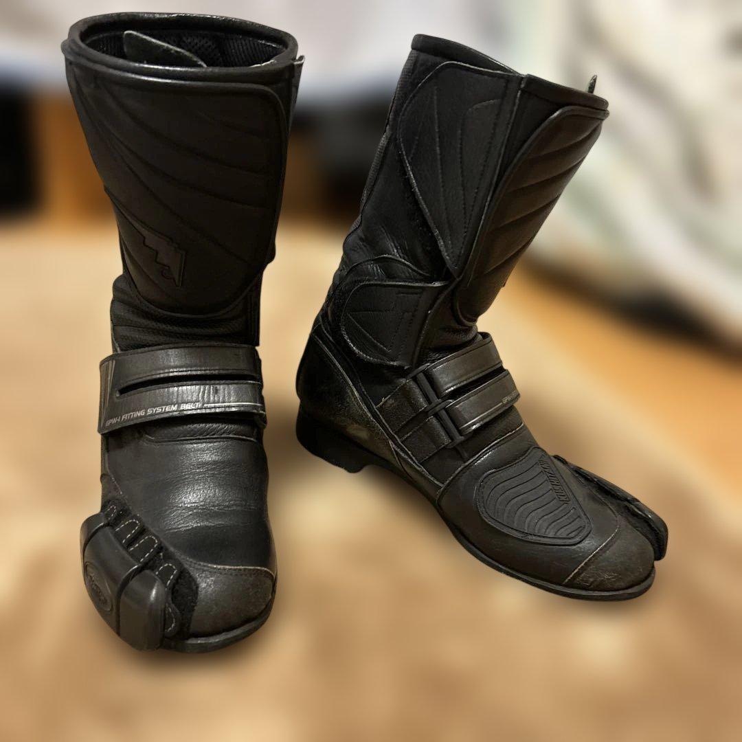 クシタニ レーシングブーツ