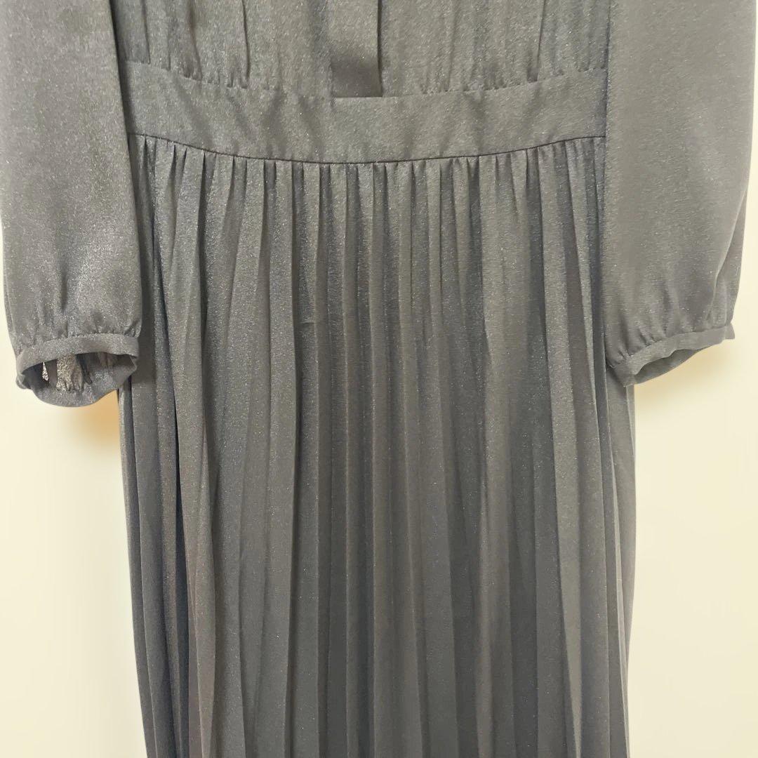 23区 クリスタルアムンゼン切り替えプリーツワンピース　38 ネイビー　卒業式