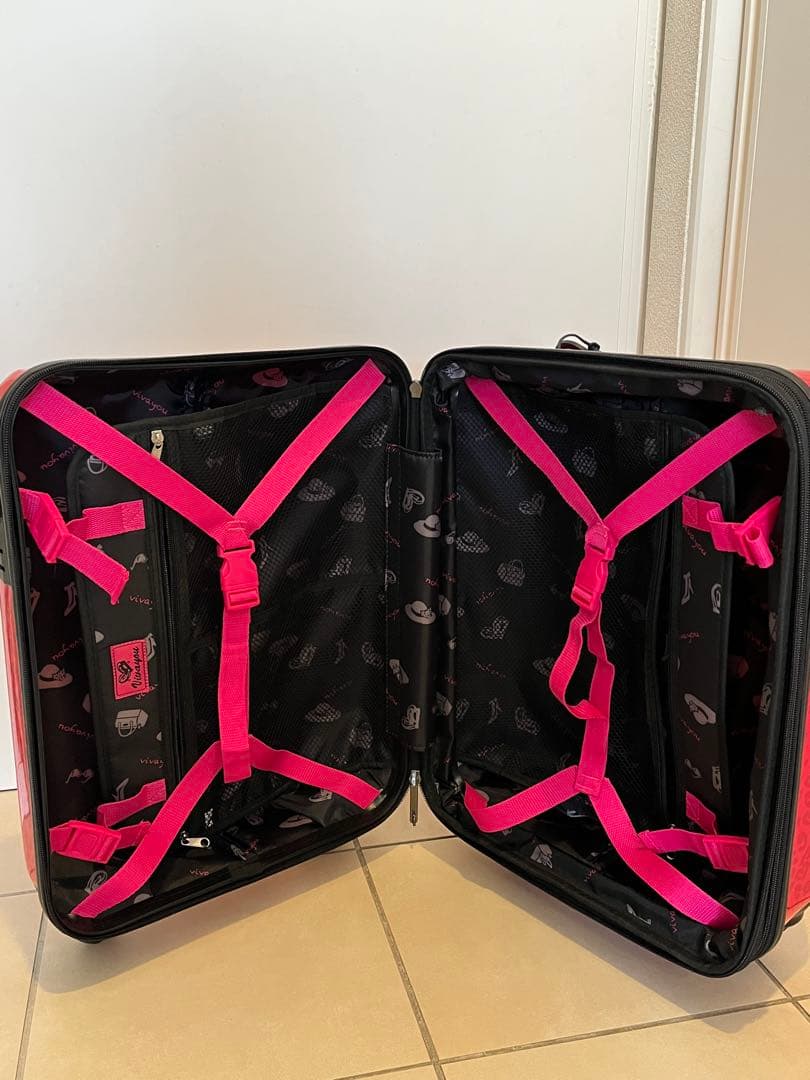 ハート模様 ピンクキャリーケース