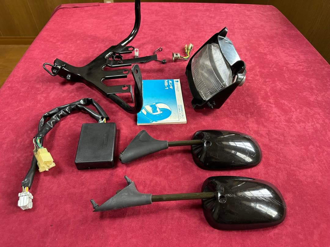 ⭐︎NS-1 カウルステー 中古美品おまけ付き