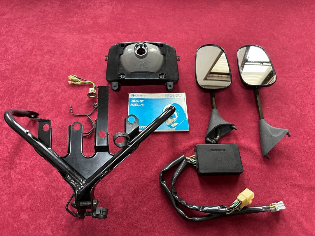 ⭐︎NS-1 カウルステー 中古美品おまけ付き