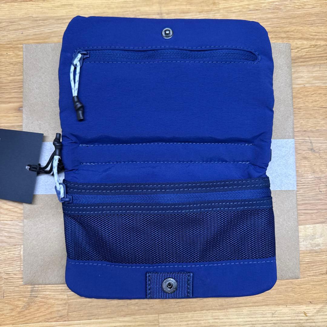 Topologie × Ron Hermanコラボのフォンサコッシュ90