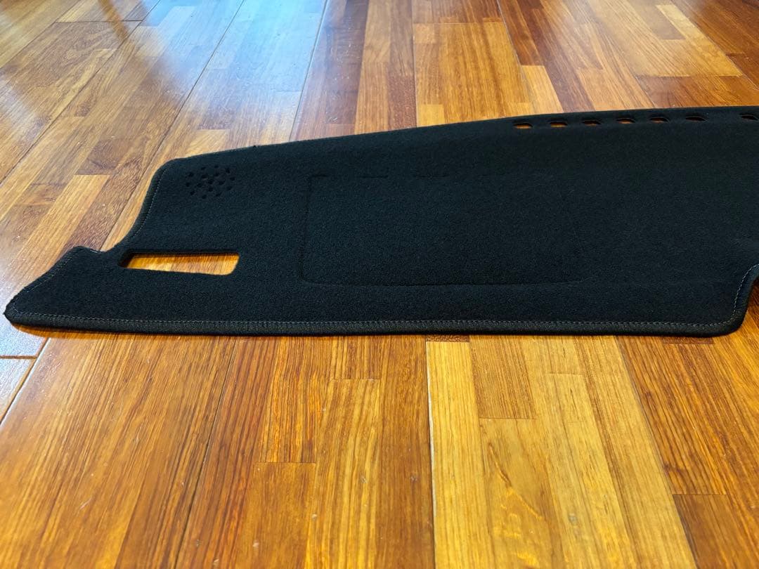 ハリアー　80系　サンランド　ダッシュボードマット