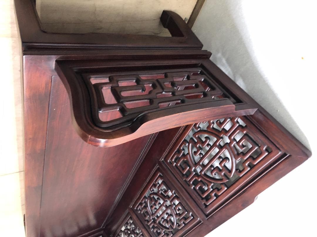 花梨の彫刻長椅子 肘掛け付き 3人掛け 豪華彫刻 人気 中国家具　75063-1