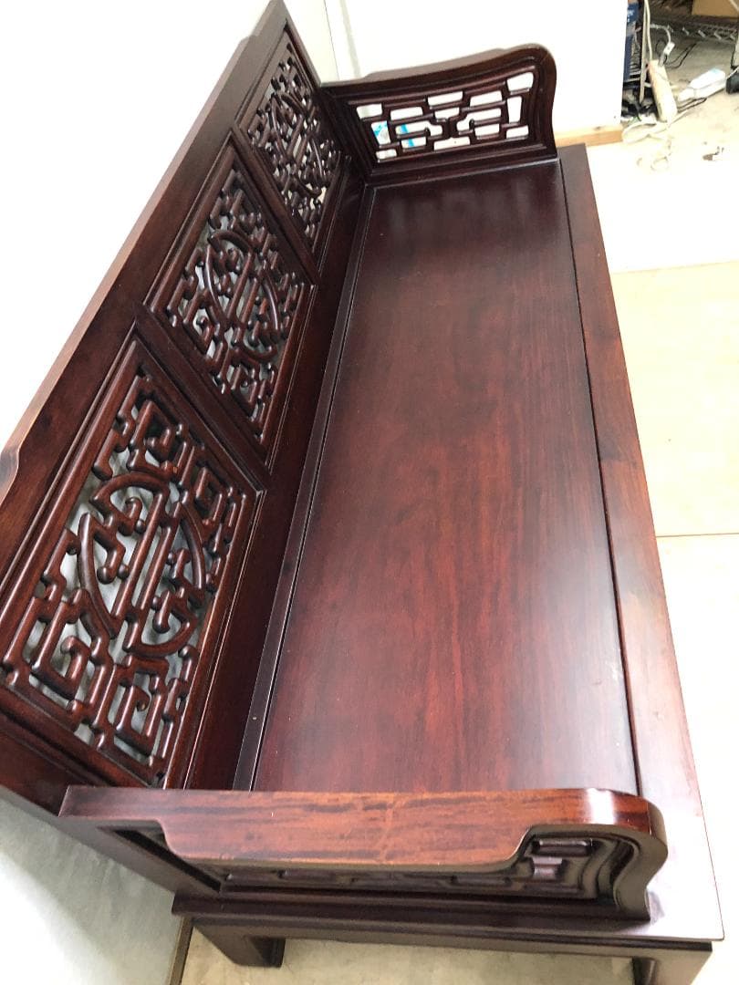 花梨の彫刻長椅子 肘掛け付き 3人掛け 豪華彫刻 人気 中国家具　75063-1