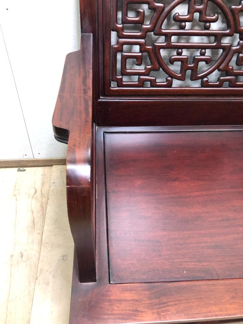 花梨の彫刻長椅子 肘掛け付き 3人掛け 豪華彫刻 人気 中国家具　75063-1