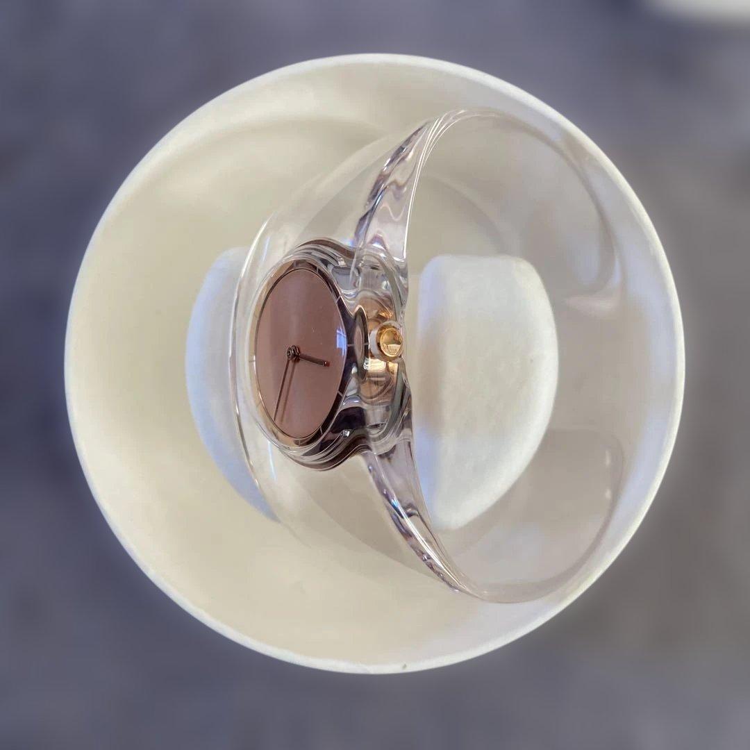 ISSEY MIYAKE オーシリーズ　腕時計　クリア　バングル