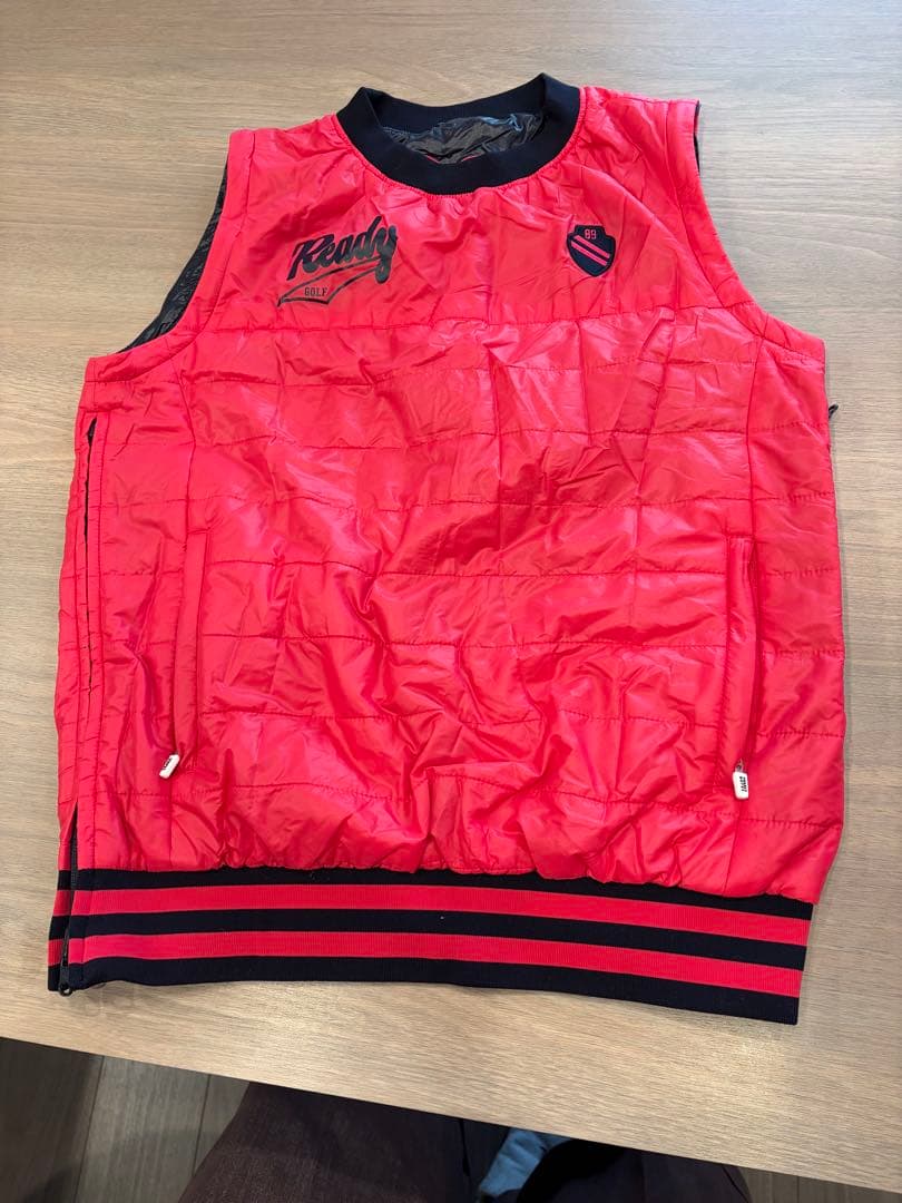 パーリーゲイツRady トップス 89 赤腕がファスナーで取れベストにも