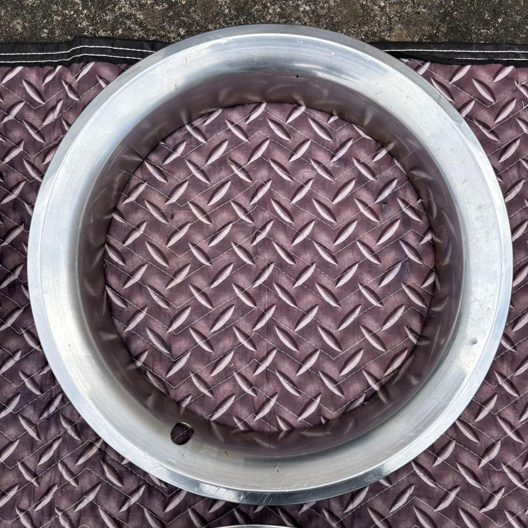 85elco様トリムリング　15インチ　メーカー不明