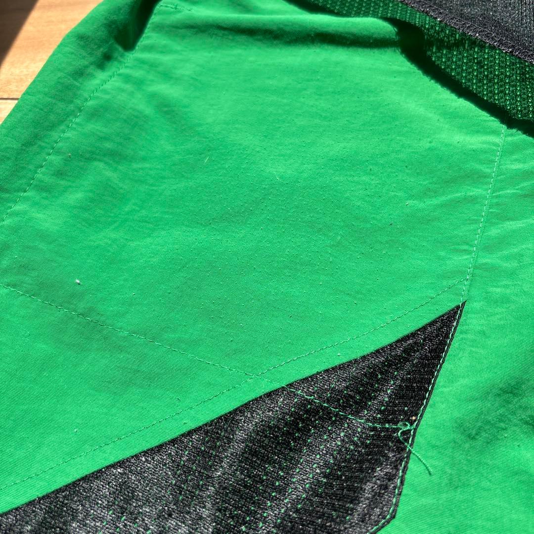 【希少】美品2013年カラー　パタゴニア バギーズショーツ M 7インチ DIL