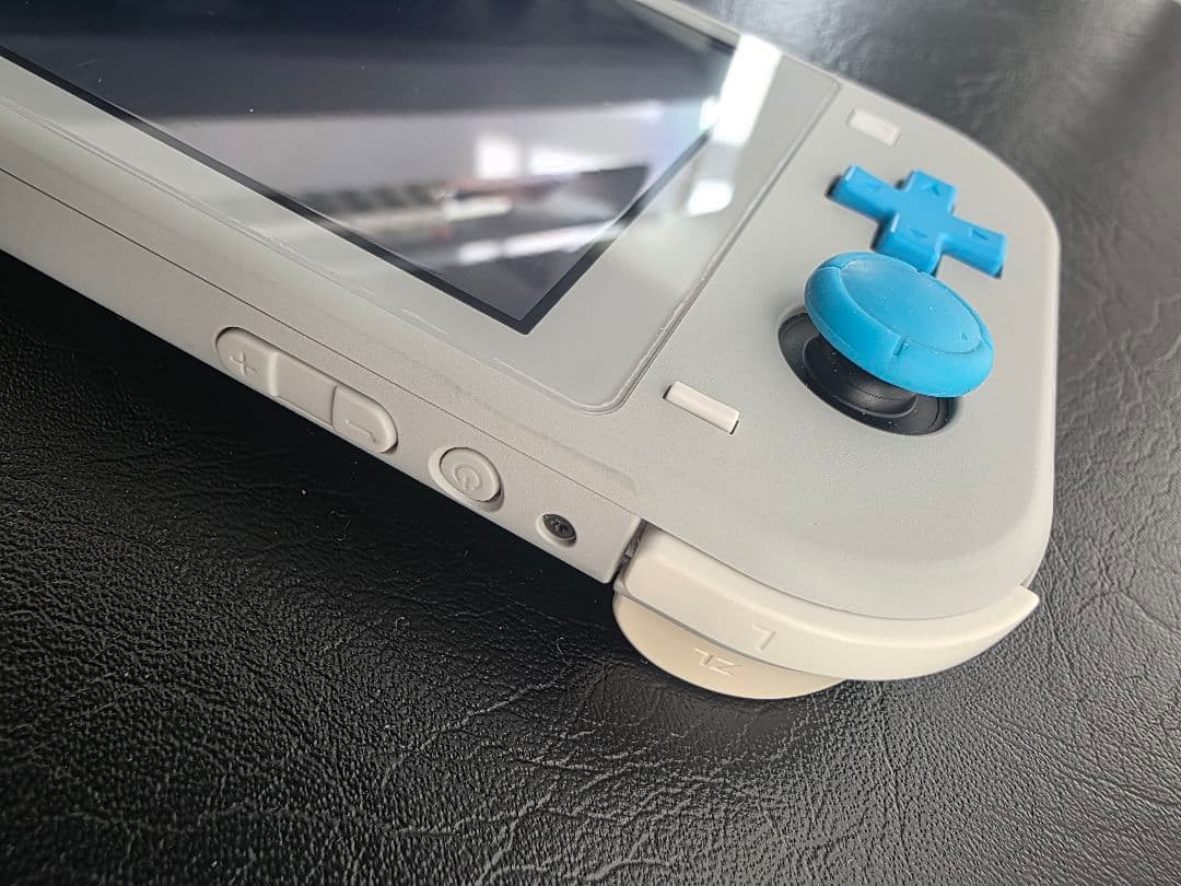 Nintendo Switch Lite ポケモン限定デザイン　本体のみ