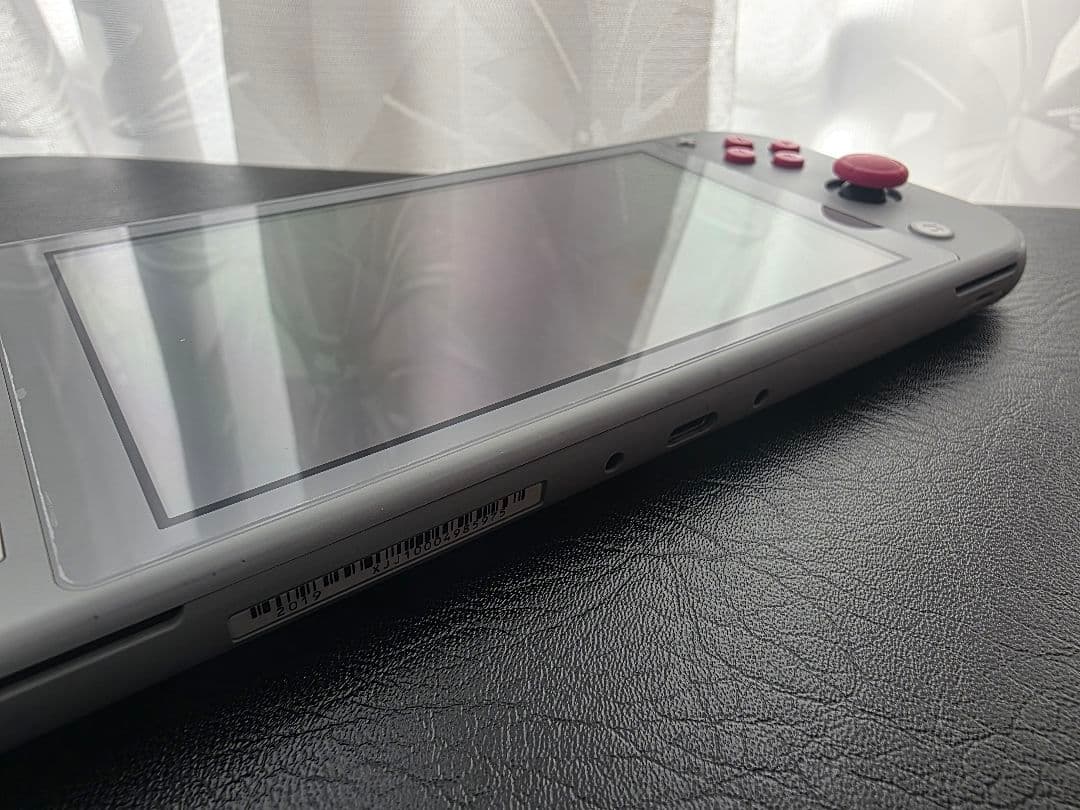 Nintendo Switch Lite ポケモン限定デザイン　本体のみ