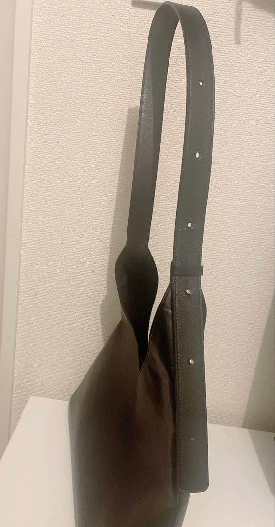 MONOROW ブラックショルダーバッグ エンジェルバッグ