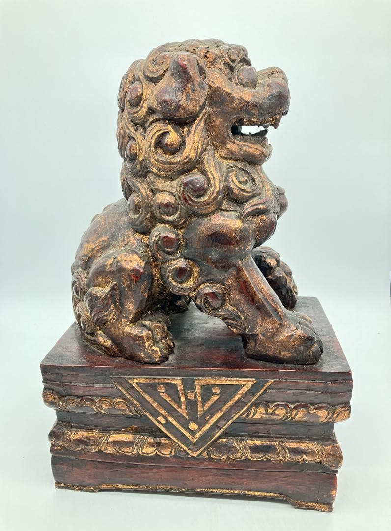 時代木製獅子　狛犬　一対　高さ：約４４ｃｍ　木彫り