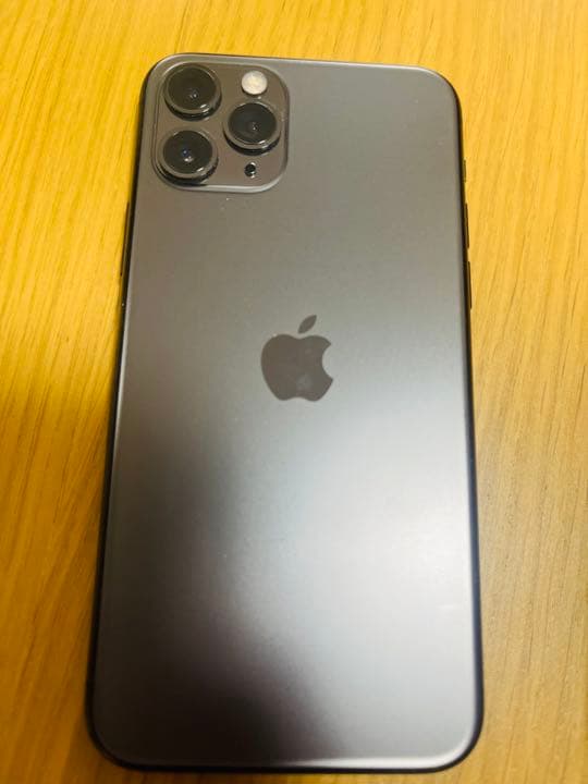 iPhone 11 pro スペースグレイ　64GB 本体