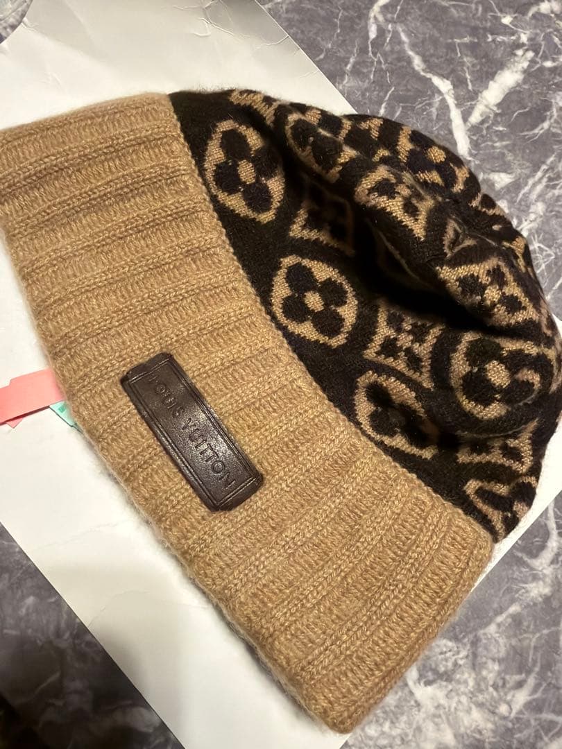 ルイヴィトンLOUIS VUITTONニット帽モノグラム