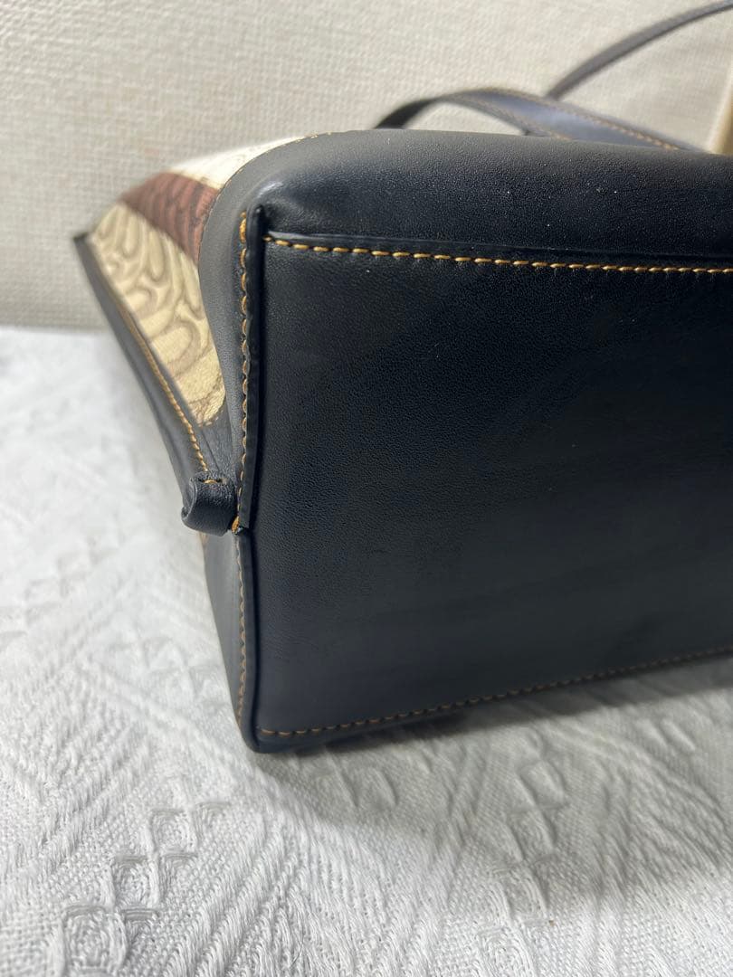 美品　値下げ中公式サイト売り切れ　美品 コーチ ストライプトートバッグ