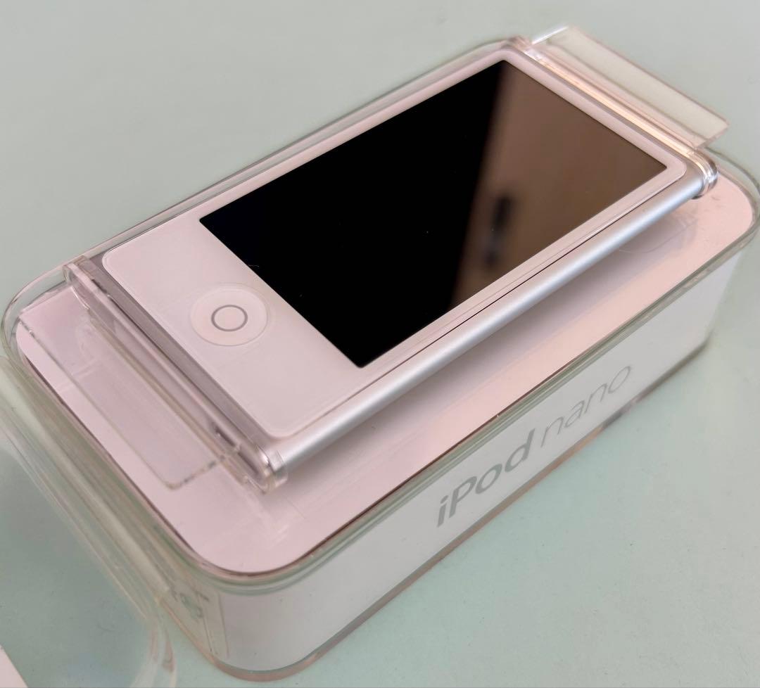 iPod nano ［極美品］Apple 第7世代16GB カバー付き