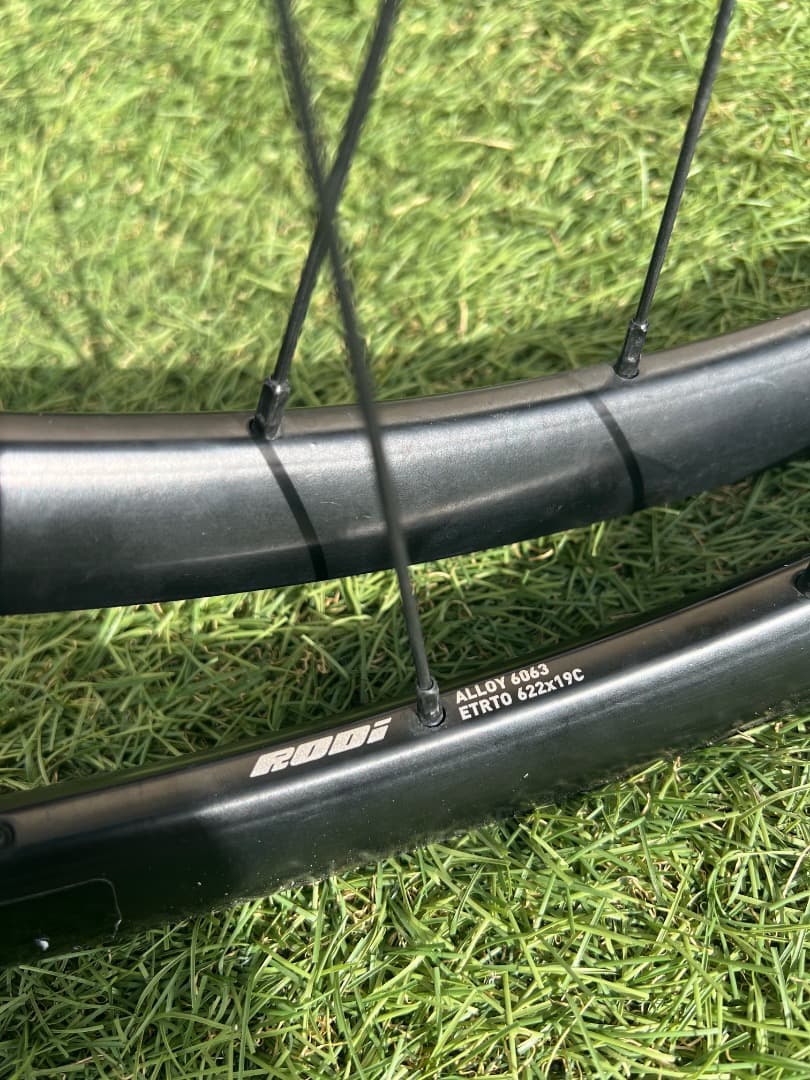 SHIMANO RS470 ブラックリム ホイール2個セット