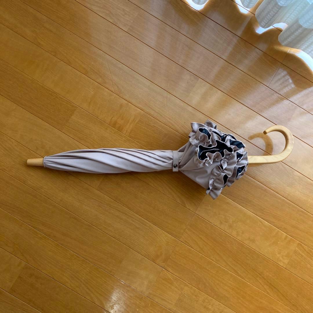 【美品】サンバリア100 日傘 ピンク　フリル