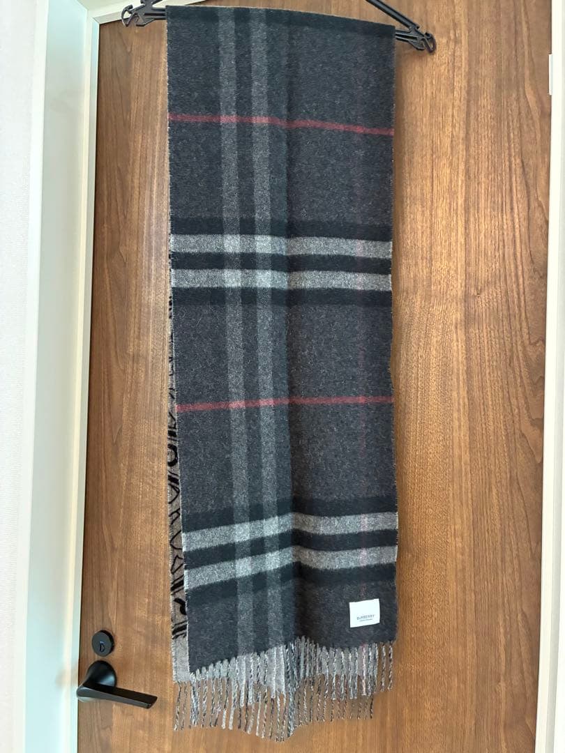 Burberry マフラー　モンタージュ