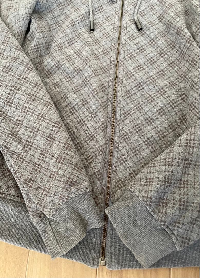 美品✨ Burberry バーバリーブルーレーベル　パーカー　フルジップ　グレー