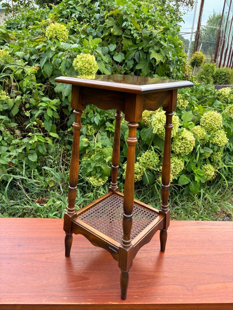 karimoku カリモク コロニアル　サイドテーブル　花台　フラワースタンド