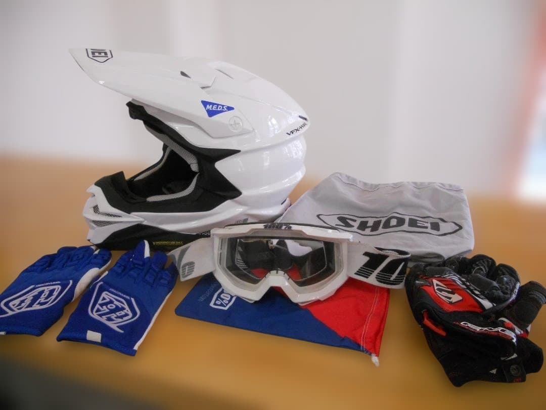 SHOEI ショウエイ VFX-WR サイズL 100％ゴーグル他おまけ付き