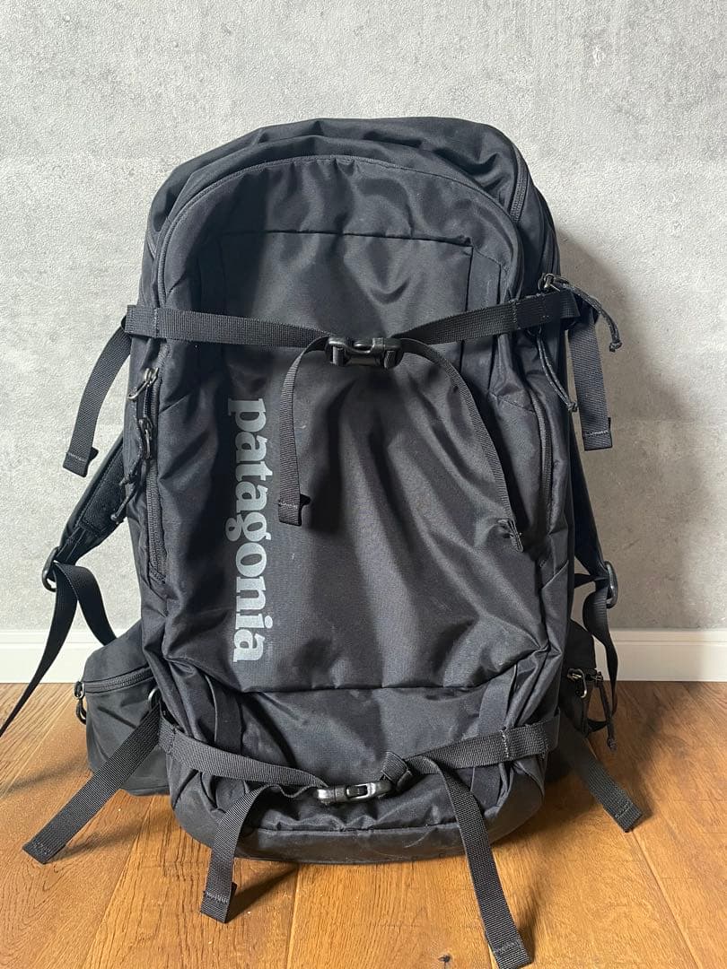 patagonia パタゴニア　スノードリフター30L ブラック