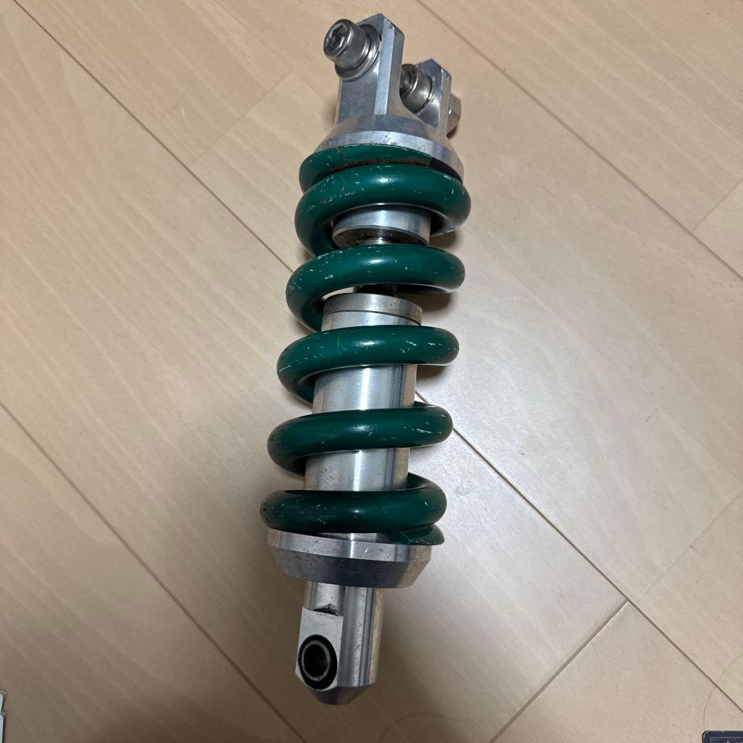 ドラッグスター1100 イージーライダース リアサス VP13J