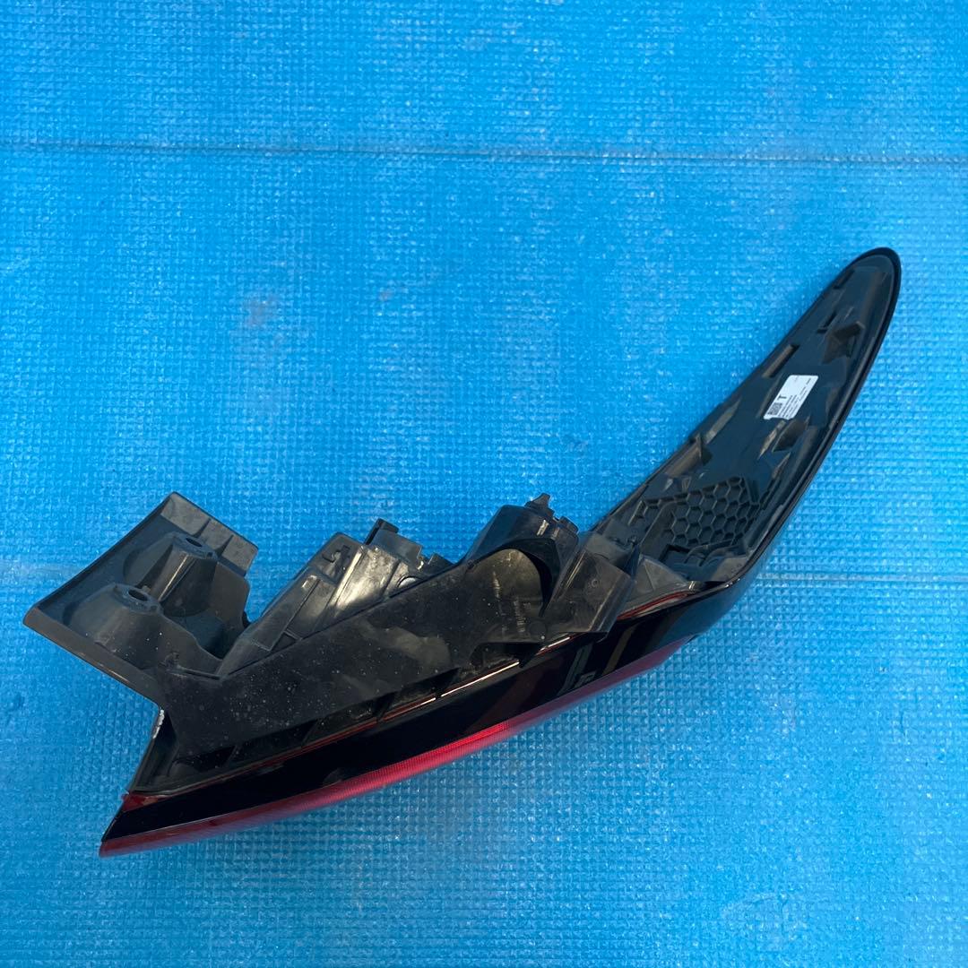 トヨタ60ハリアー左　純正　テールランプ　セット