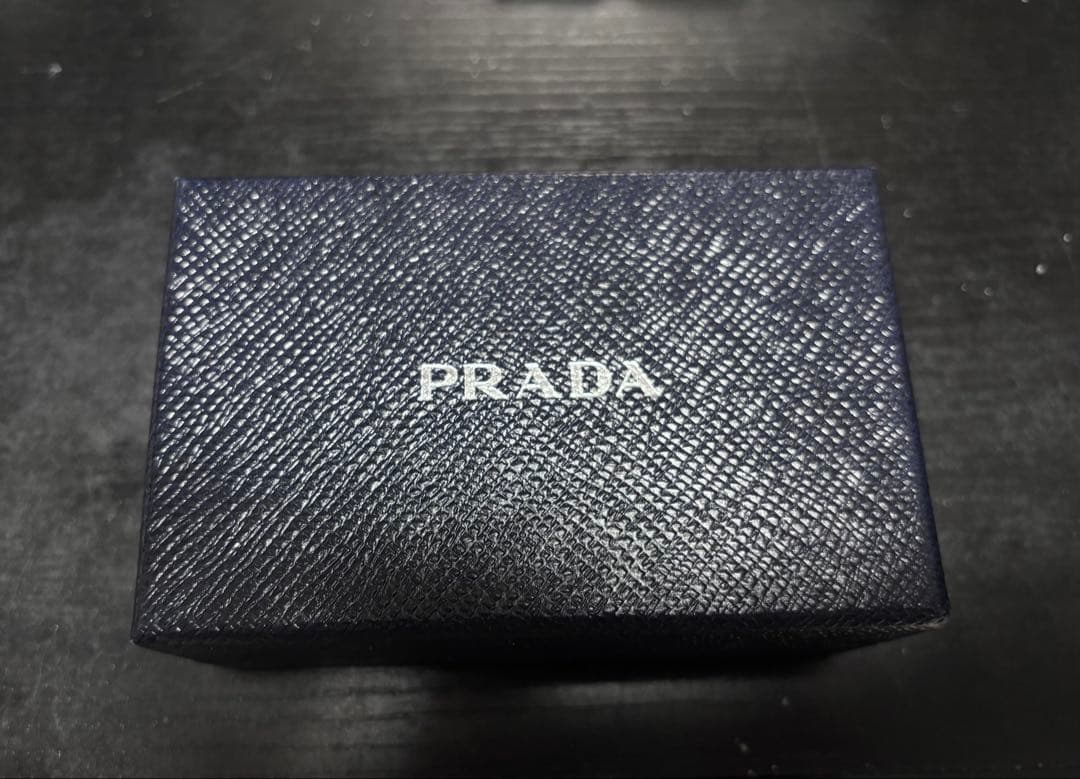 込み込み価格❣️PRADA プラダ 三つ折り財布グレー＆ピンク バイカラー