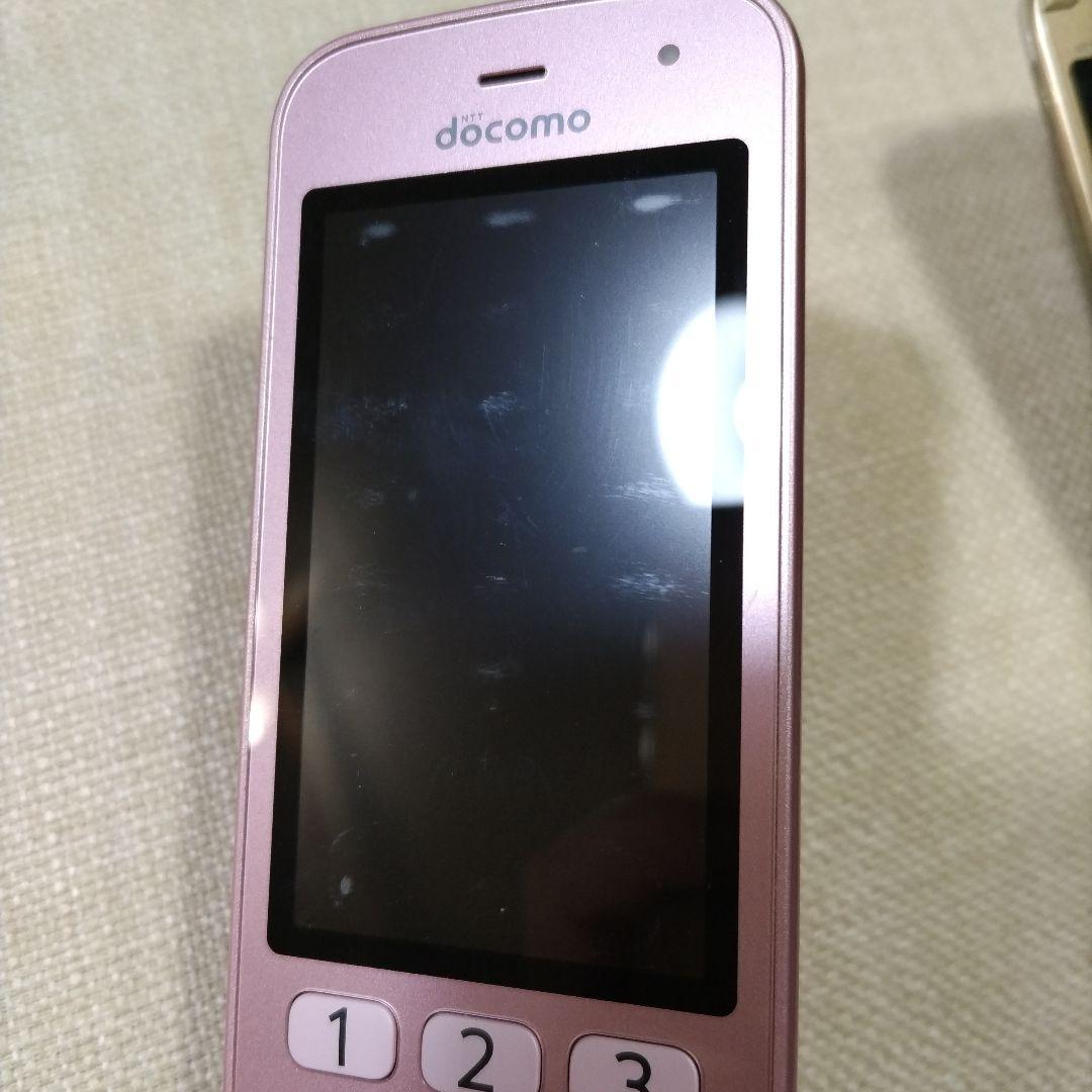 ドコモ　らくらくホンF-01M　ガラケー携帯　中古