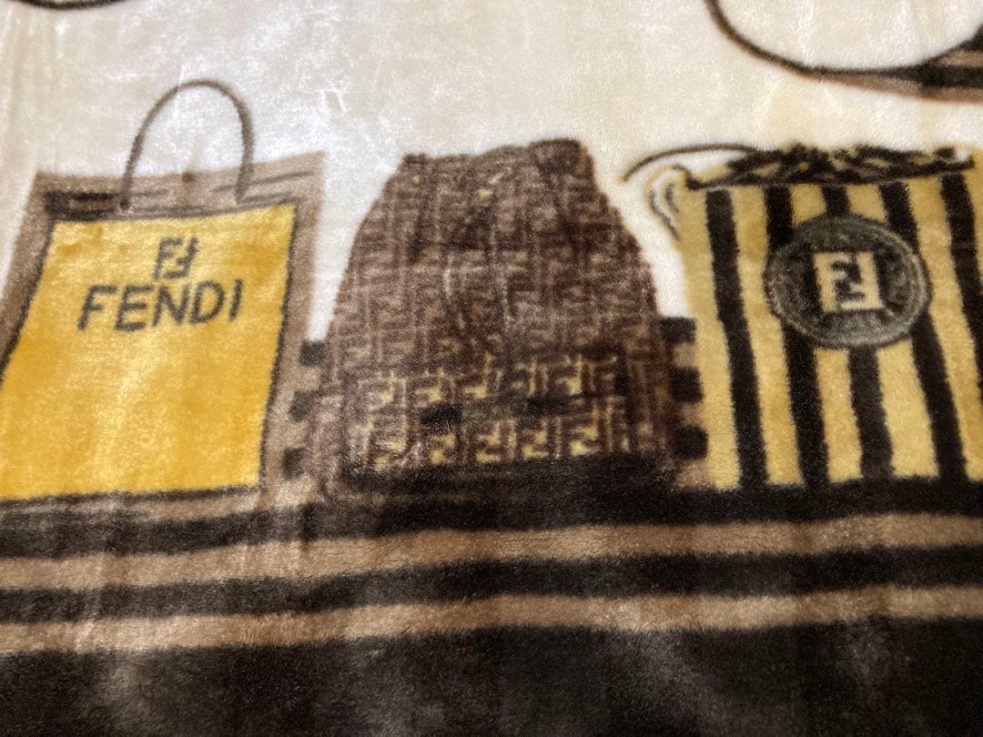 専用ミハエル様　FENDI　フェンディ　バッグ柄　ニューマイヤー
