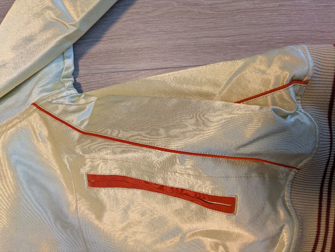 ヒューマンメイド　DRY ALLS ゴールドスタジャン